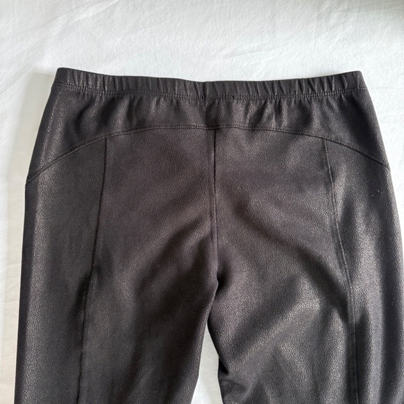 Splendid Women’s Black Patchwork Speckled Cracked Coated Leggings - Size M. - Picture 5 of 11